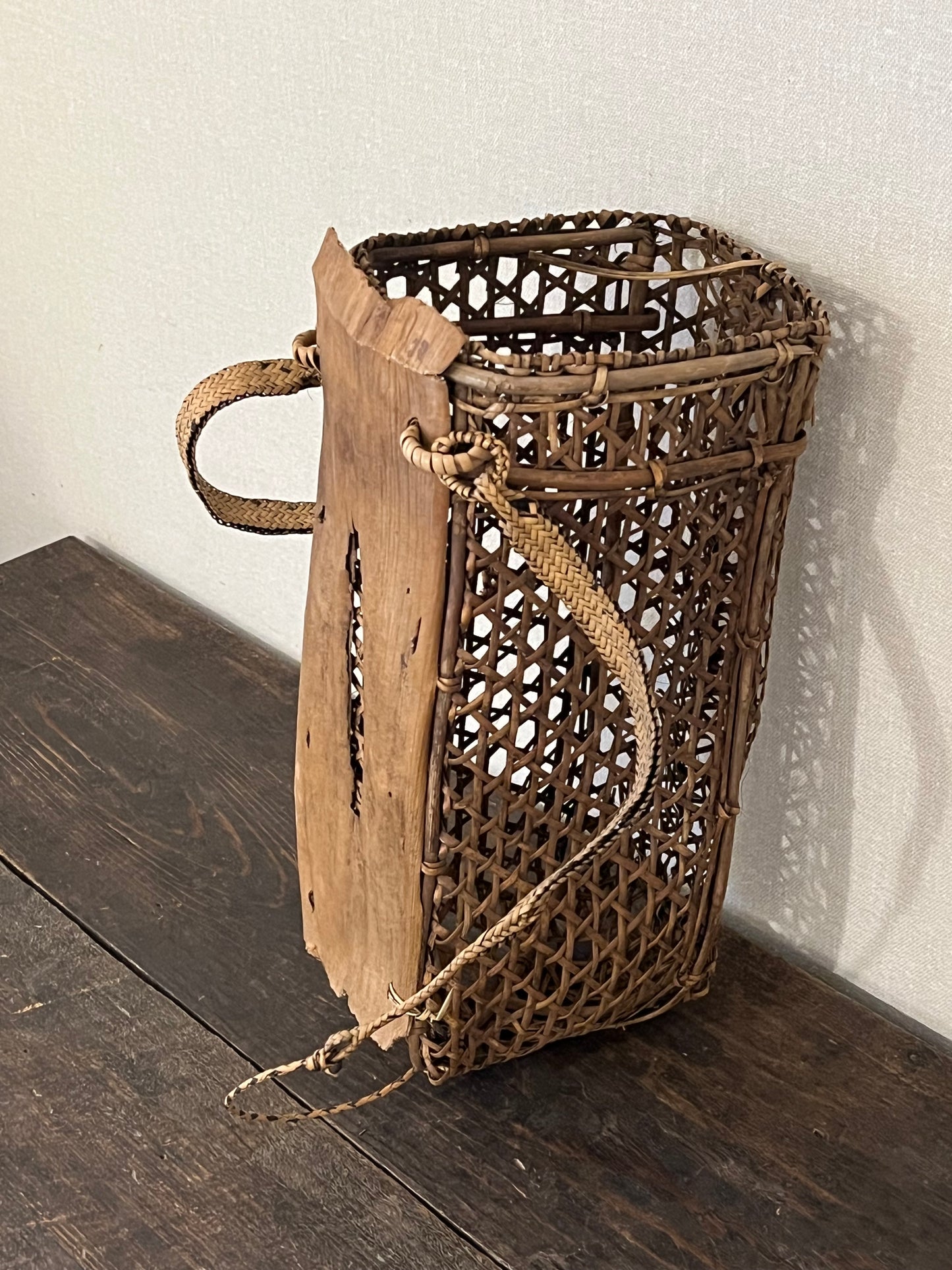 竹編み籠付き背負子