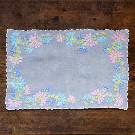 金沢百枝｜インドの刺繍A