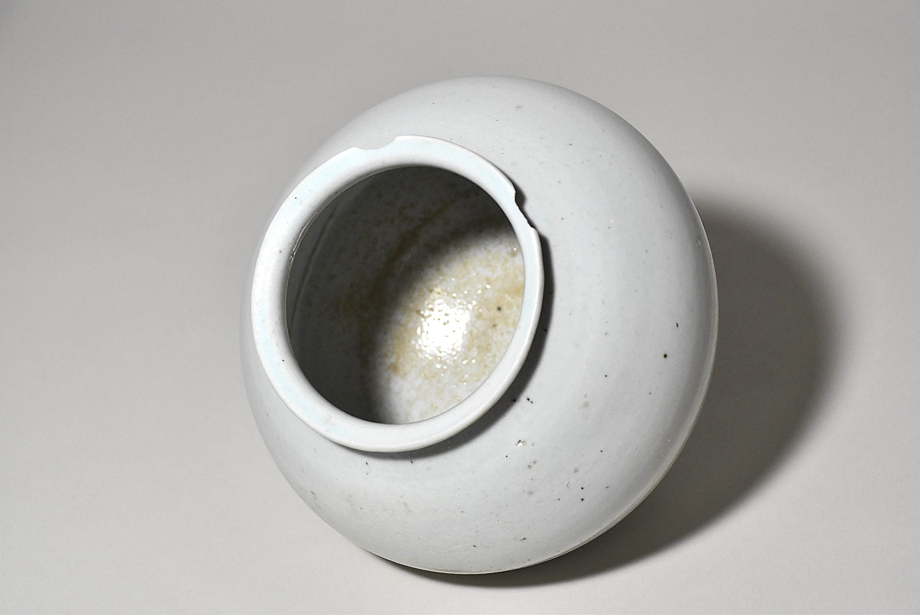 李朝前期白磁壺（李朝時代） – 青花の会｜seikashop