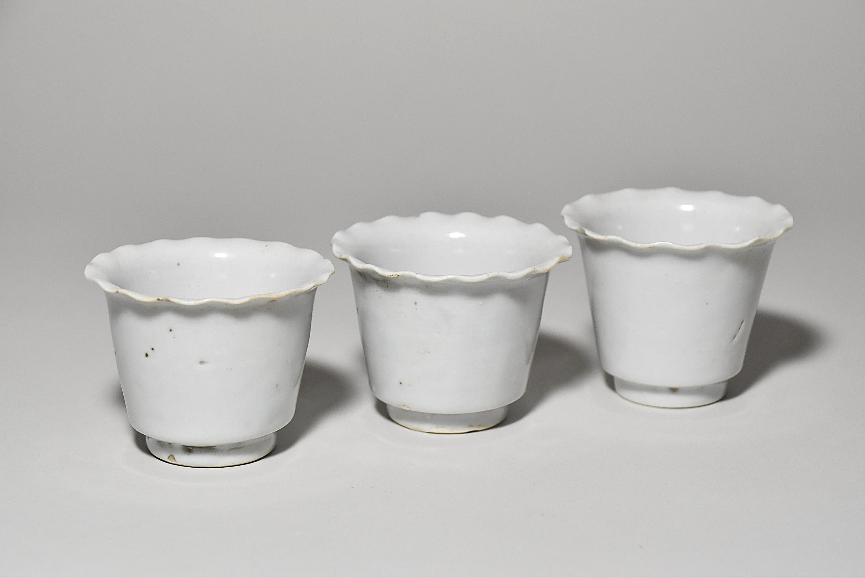 古伊万里白磁筒猪口3個（江戸時代） – 青花の会｜seikashop