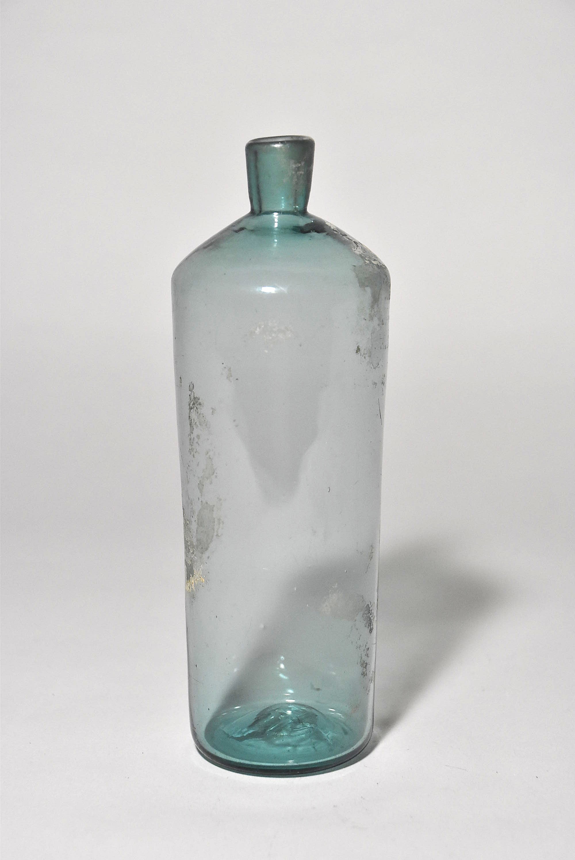 【 インド １９世紀花瓶 】　高さ５６ｃｍ　八彩唐花尽し　コレクター放出 A blue and white faceted vase, Yuan dynasty | 元 青花花卉紋