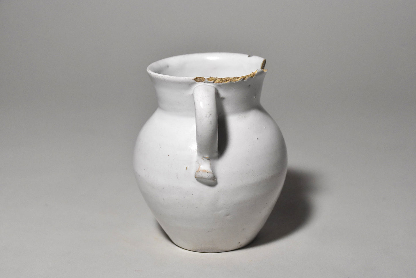 欧州軟陶手付小形ジャグ（１８世紀）