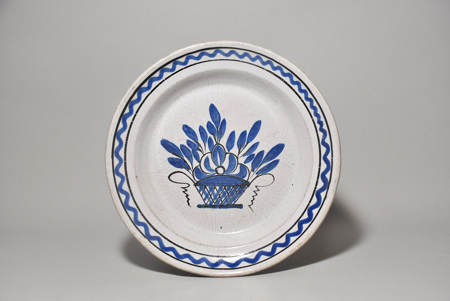 欧州軟陶花文大皿その２（１９世紀）