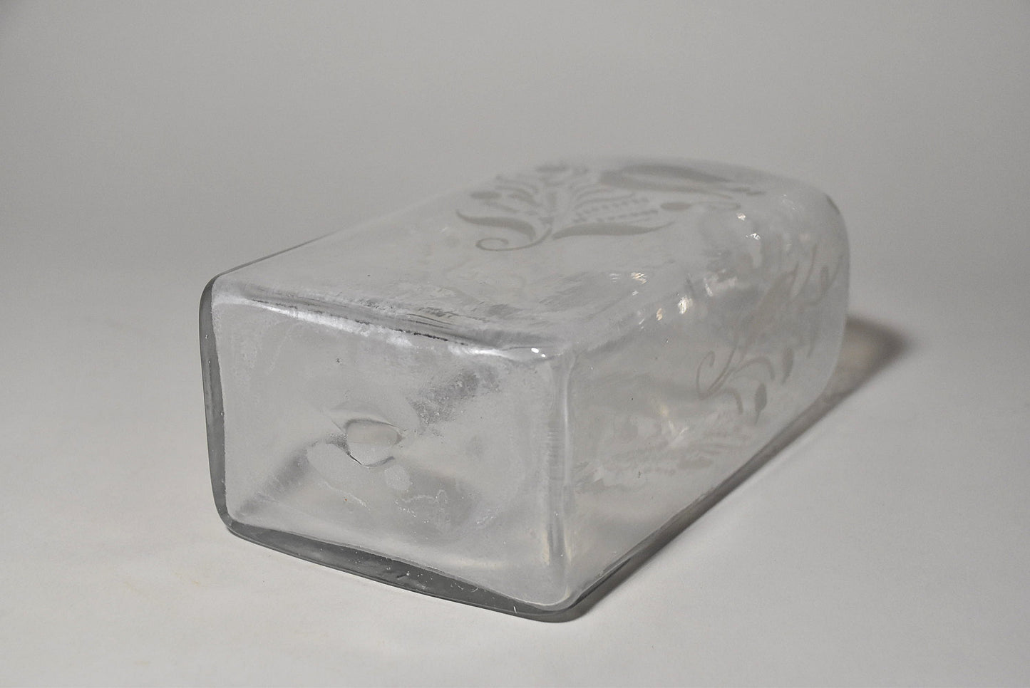 グラビール角瓶（欧州１８世紀）