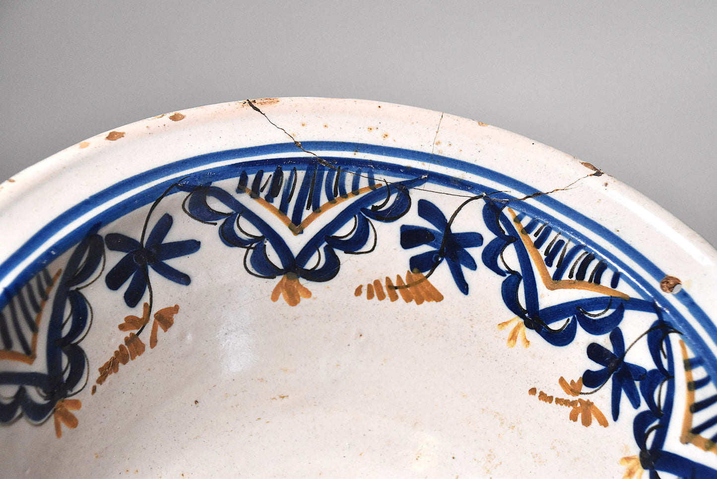 欧州色絵鳥文大鉢（１８～１９世紀）