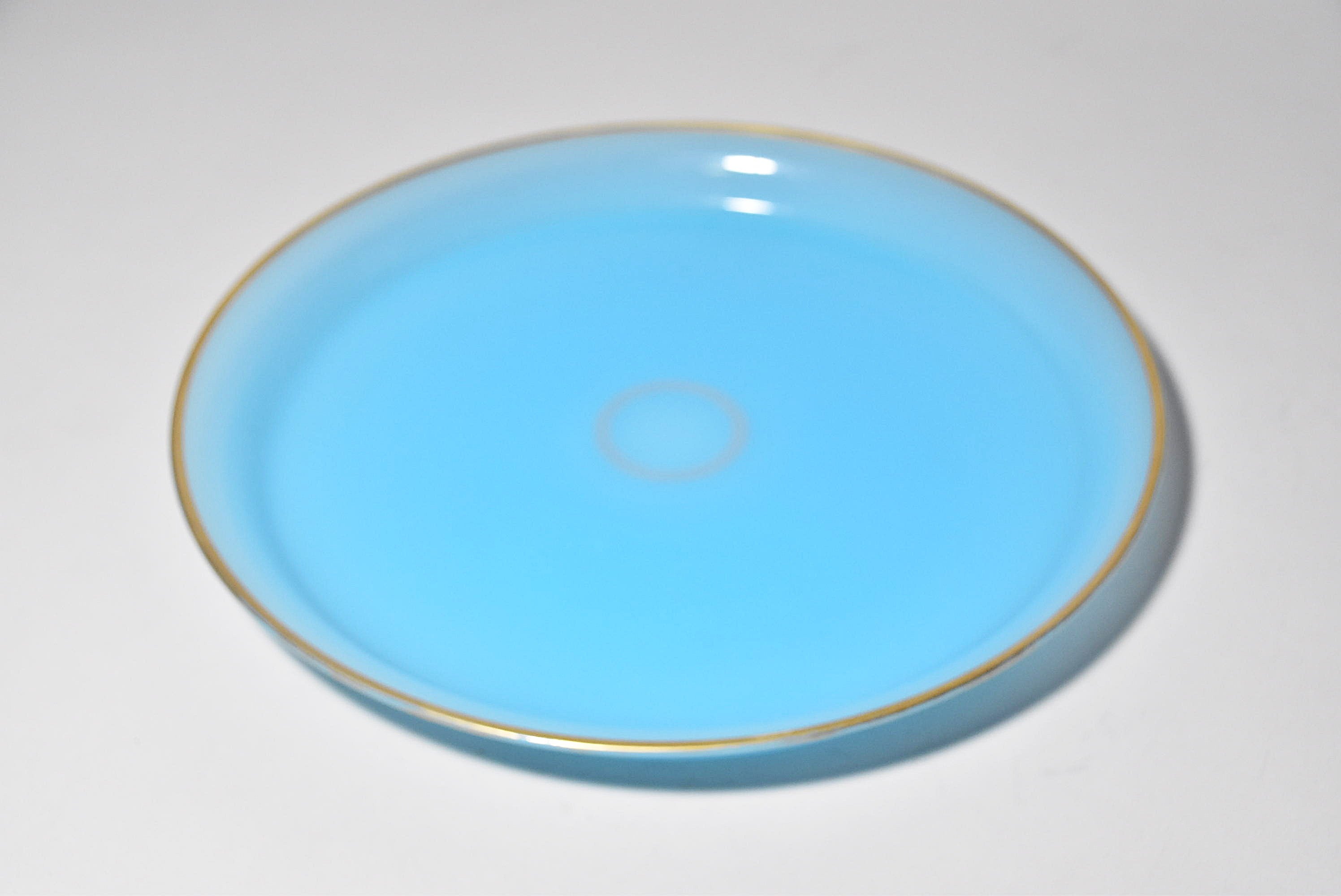 青と金の高脚ガラス皿 フランス金彩青色ガラス大皿（戦前） – 青花の会｜seikashop