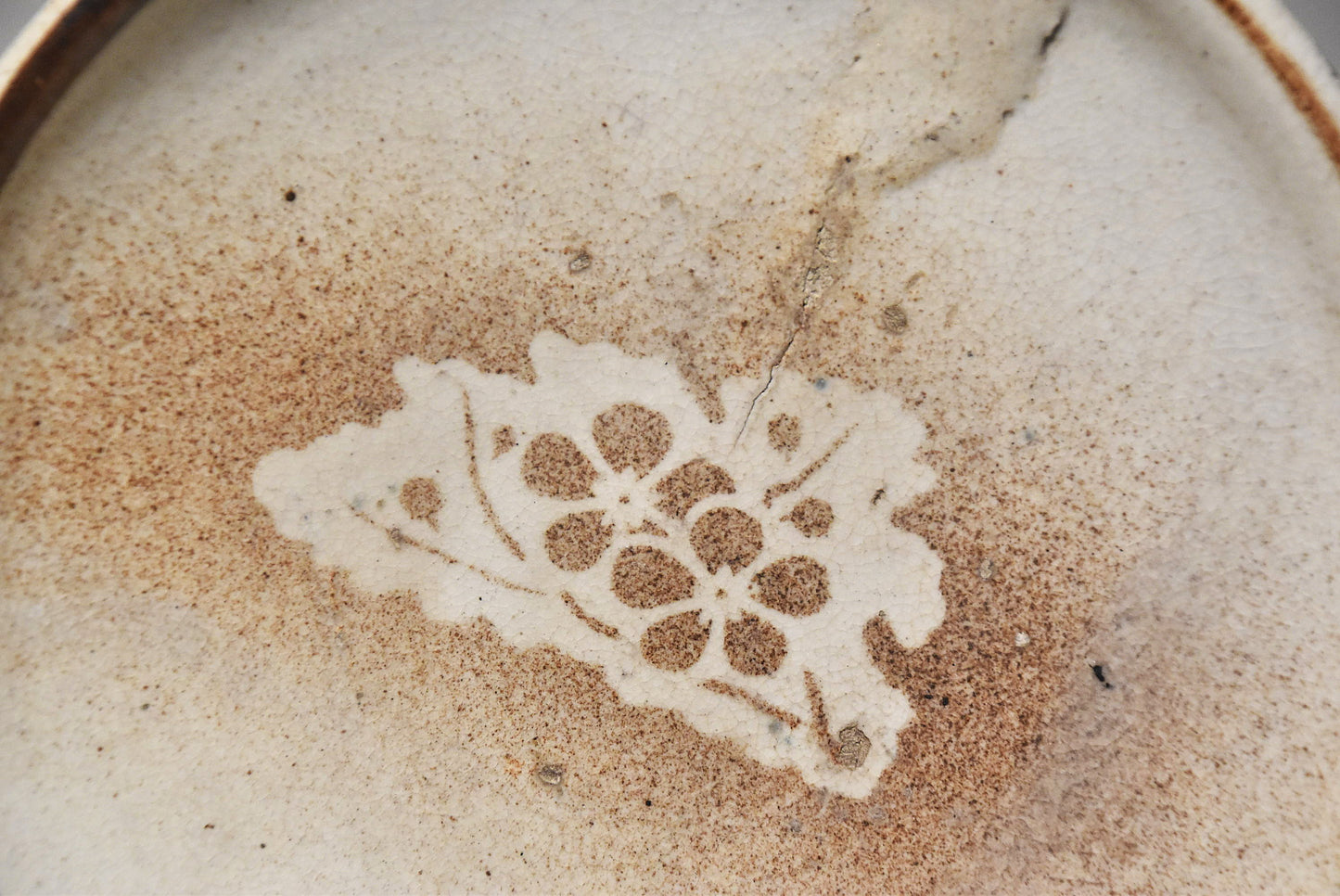 瀬戸吹き墨皿その３（江戸時代）