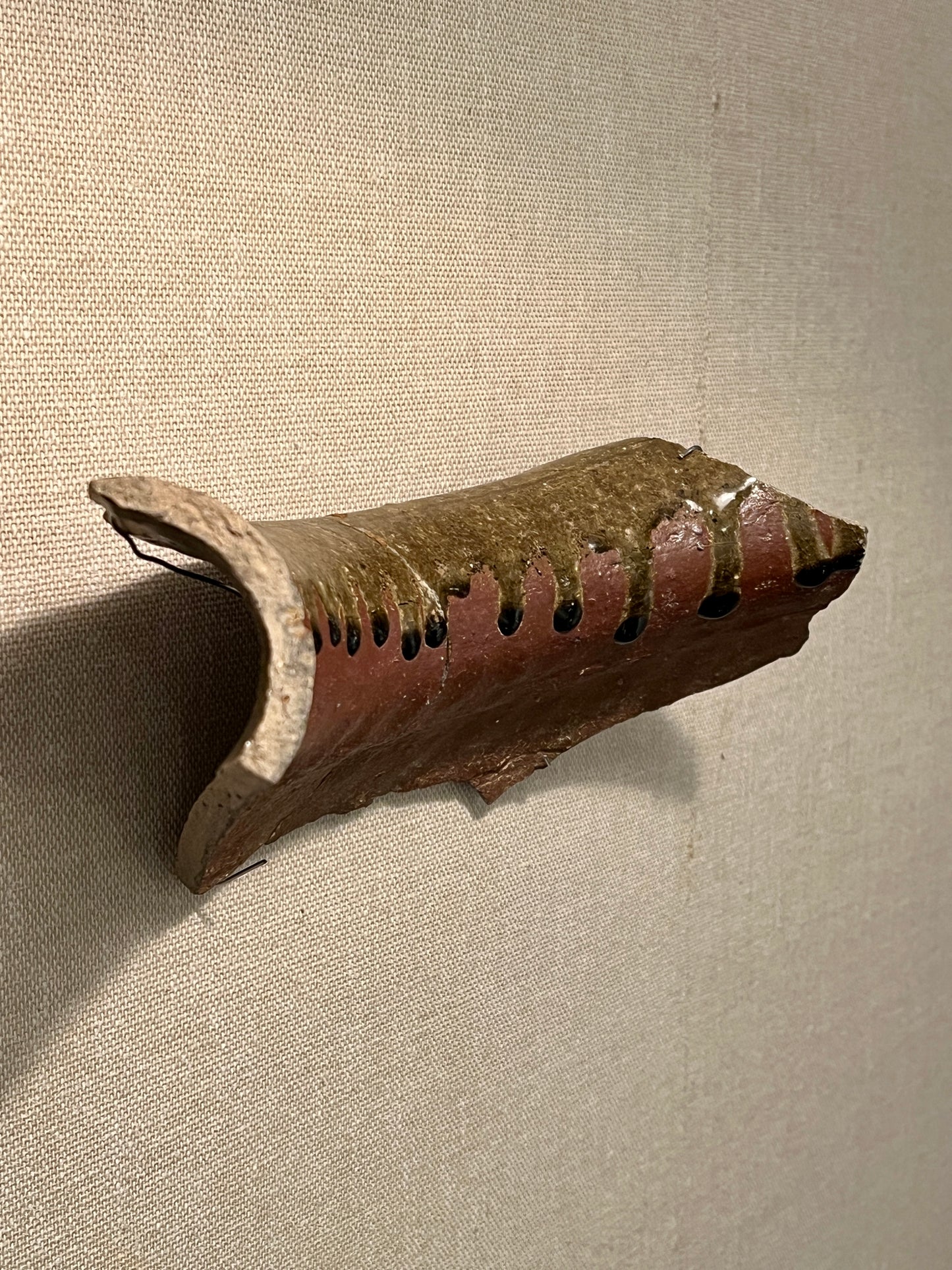 壁に掛ける古陶(その2:常滑大甕残欠)