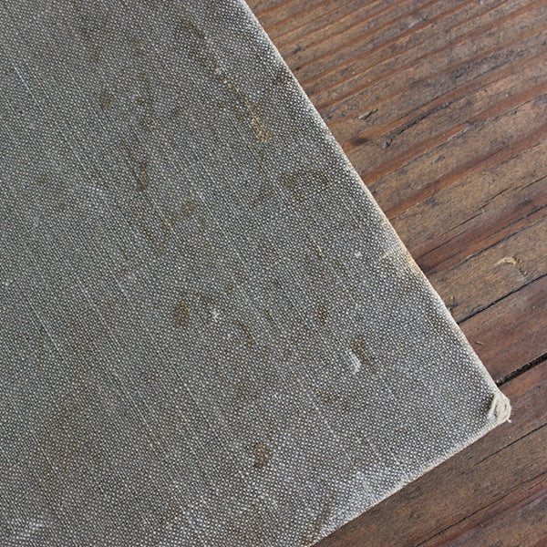 フランスで見つけた染み