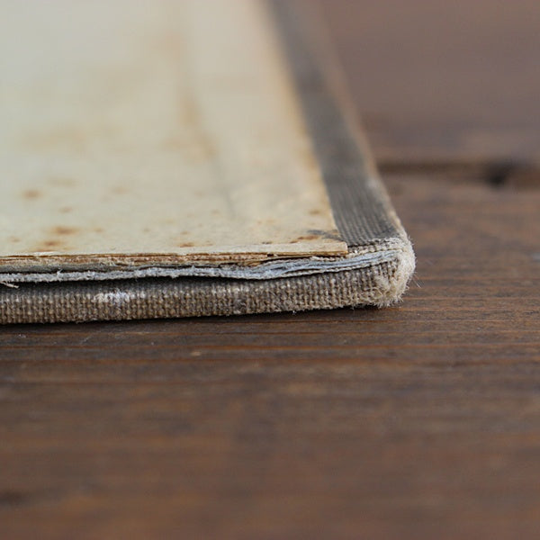 フランスで見つけた染み