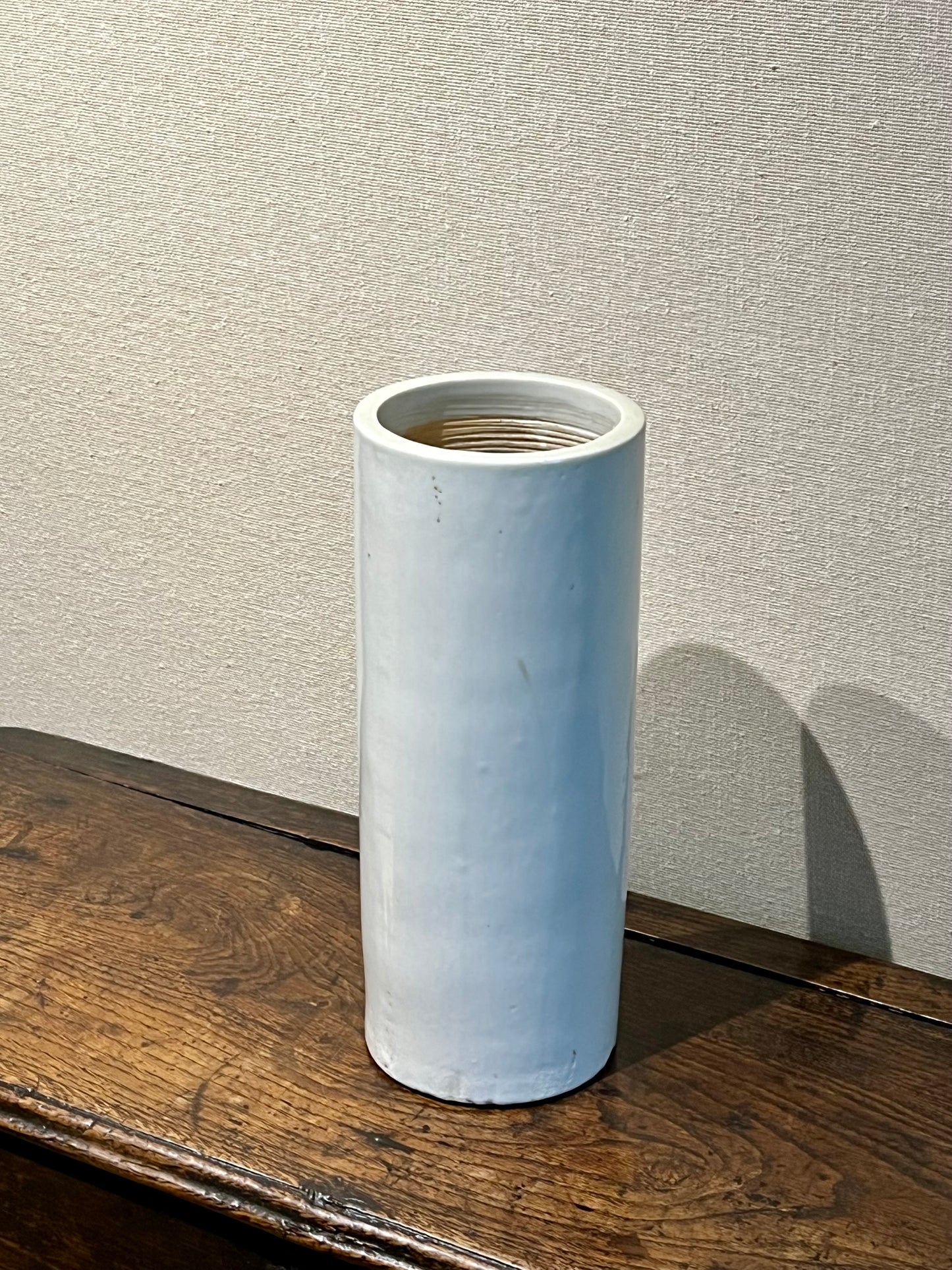 スピンオフ花器展(その5：白磁円柱)