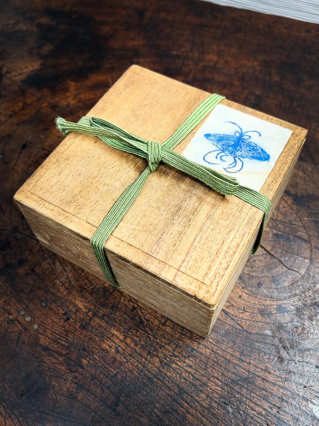 初期伊万里蝶文盃