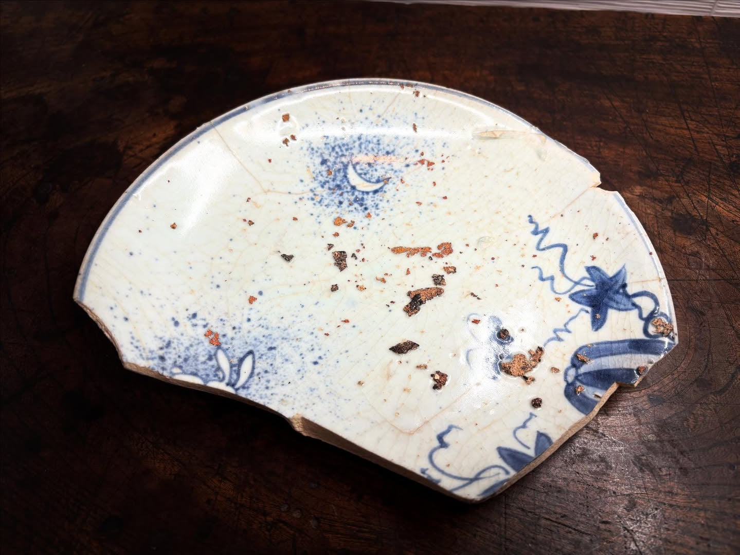 初期伊万里　月兎文陶片