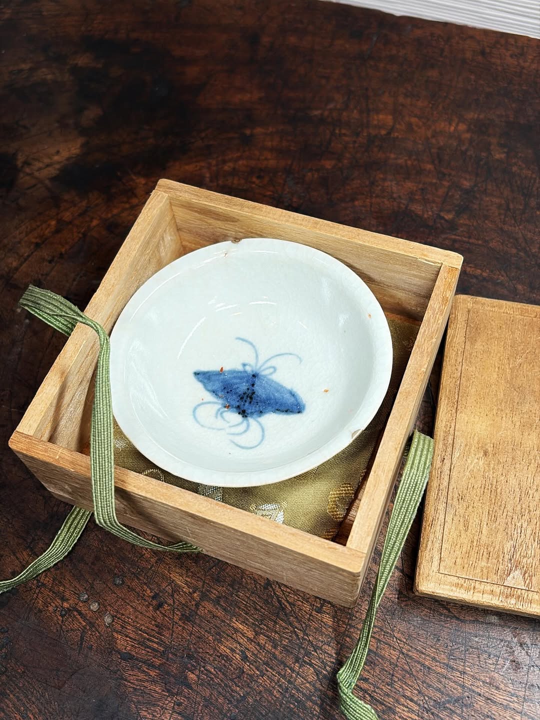 初期伊万里蝶文盃