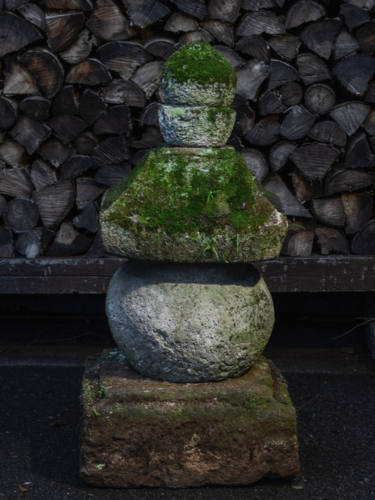 講座｜骨董と私4｜国東の石塔を巡って｜小澤實＋安東敬三